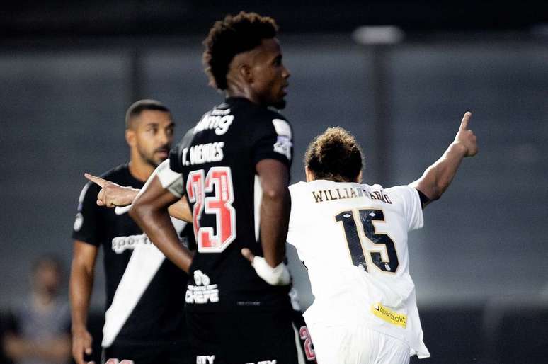 Em S&atilde;o Janu&aacute;rio, Vasco foi derrotado pelo Santos na &uacute;ltima partida &ndash;