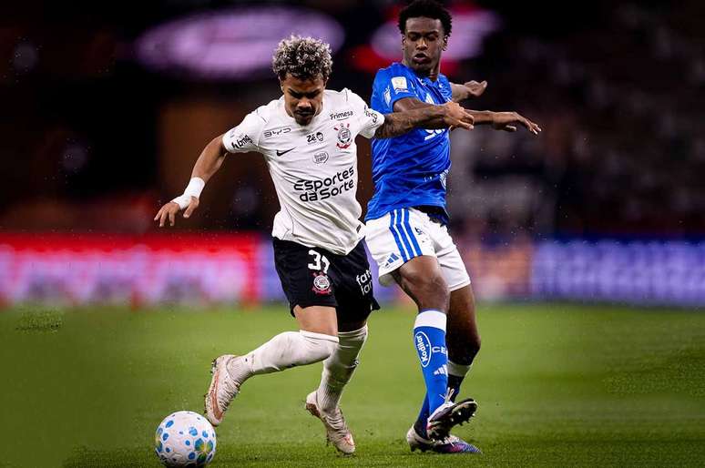 Corinthians ficou mais distante do G4 do Campeonato Brasileiro &ndash;