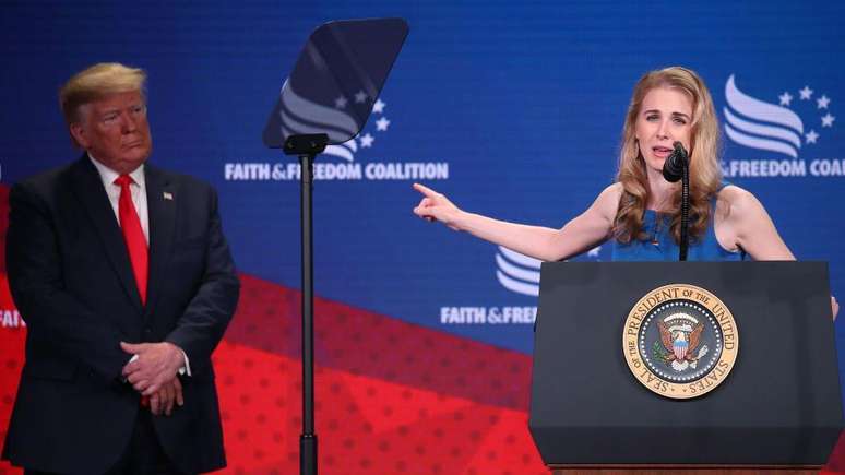 Natalie Harp sofria de c&acirc;ncer nos ossos e afirma que sua vida foi salva gra&ccedil;as &agrave; Lei Direito de Tentar, aprovada durante o primeiro mandato de Donald Trump, que permite o uso de tratamentos experimentais para certas doen&ccedil;as