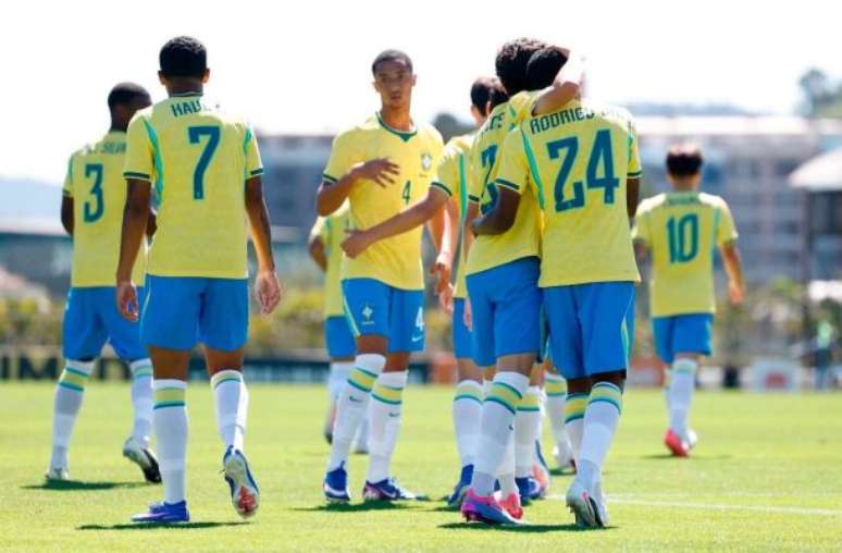 Rafael Ribeiro/CBF - Legenda: Sele&ccedil;&atilde;o sub-17 derrotou a Venezuela em amistoso na Granja Comary