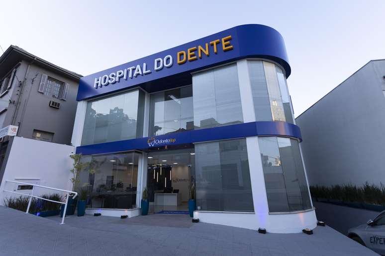 OdontoTop Hospital do Dente &eacute; uma das maiores rede de hospitais odontol&oacute;gicos do Brasil.  S&atilde;o 100 unidades, com mais de mil colaboradores diretos e 700 dentistas