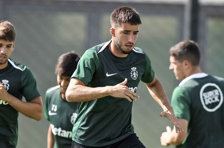 Atividade de prepara&ccedil;&atilde;o do Sporting antes da partida contra o Alverca &ndash;