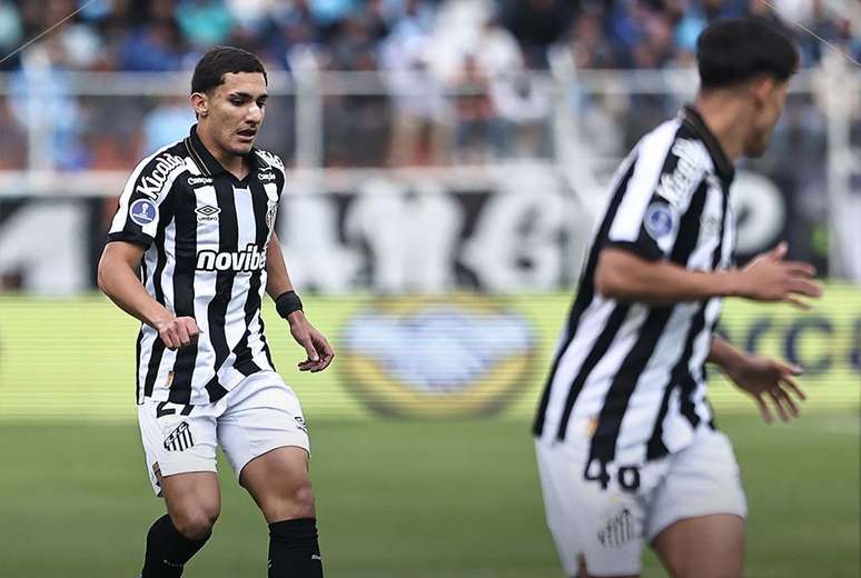 Jovens do Santos receberam elogios de Cuca &ndash;