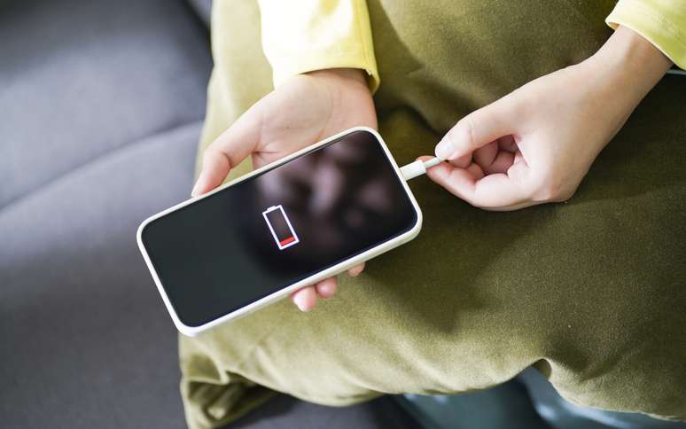 Como economizar bateria do celular