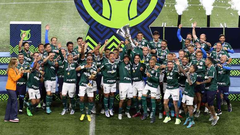 Gustavo G&oacute;mez &eacute; o jogador com mais t&iacute;tulos na hist&oacute;ria do Palmeiras &ndash;
