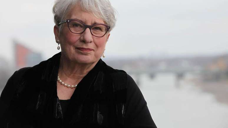 Dame Uta Frith provocou a pol&ecirc;mica no in&iacute;cio deste ano