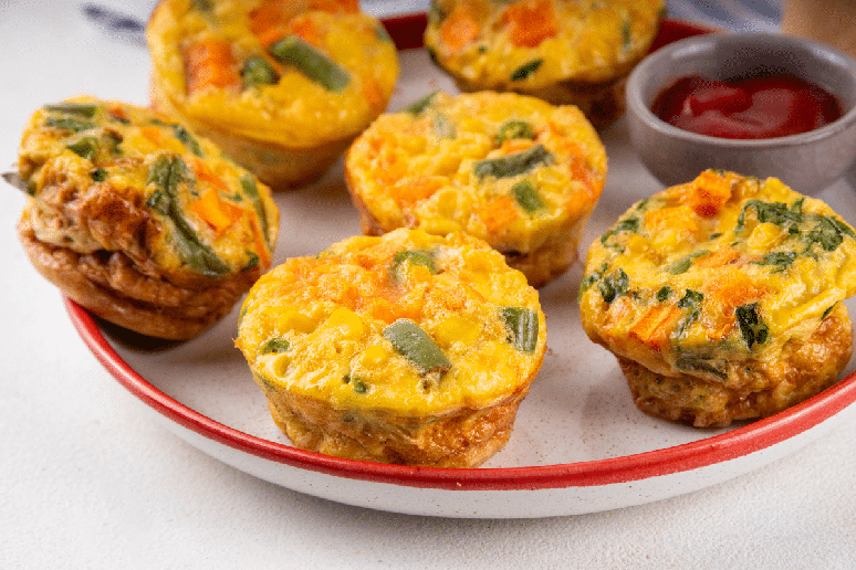 Muffin de ovo com vegetais 
