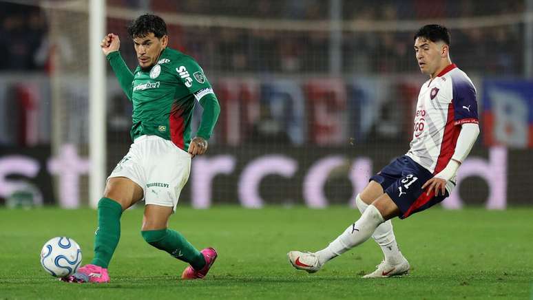 Capit&atilde;o do Palmeiras, Gustavo G&oacute;mez j&aacute; tem mais de uma dezena de marcas &uacute;nicas pelo clube &ndash;