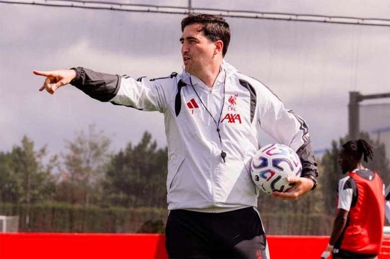 Andoni Iraola, novo t&eacute;cnico do Liverpool &ndash;