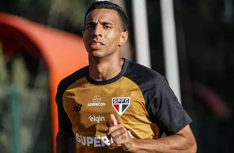 Victor S&aacute; em treino do S&atilde;o Paulo &ndash;
