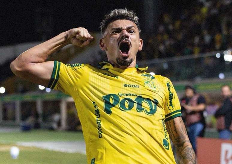 Tiquinho, que pertencia ao Santos, atuou por empr&eacute;stimo no Mirassol &ndash;