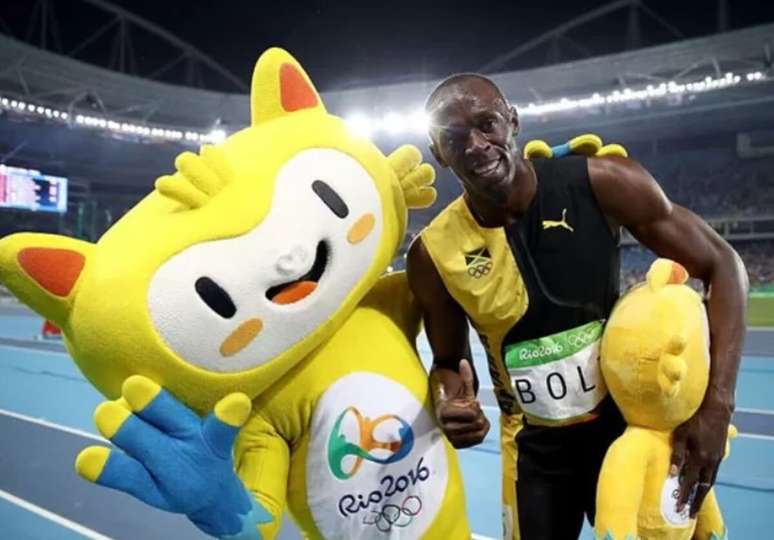 O jamaicano Usain Bolt com a mascote dos Jogos Ol&iacute;mpicos do Rio-2016 &ndash; Reprodu&ccedil;&atilde;o/Instagram