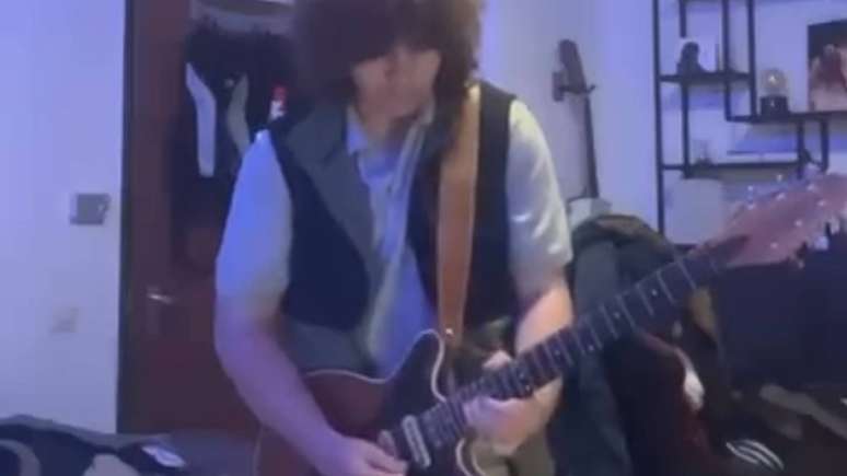 Matthias Reisb&ouml;ck, guitarrista elogiado por Brian May