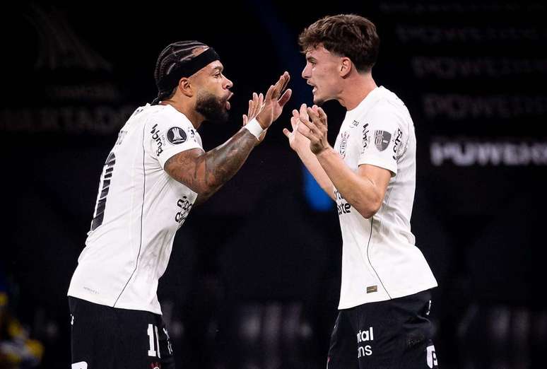 Na volta aos gramados, Memphis deu assist&ecirc;ncia para gol de Bidon contra o Rosario &ndash;