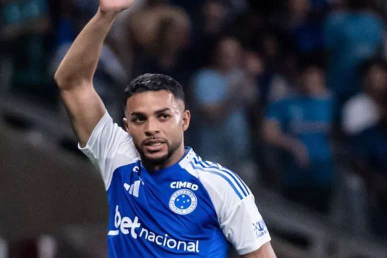 Wanderson em campo pelo Cruzeiro