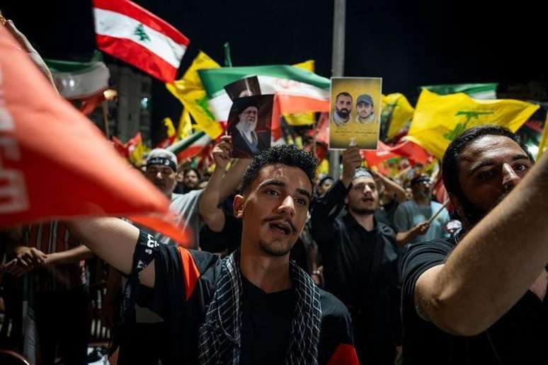 O Hezbollah, que controla parte do L&iacute;bano e era pr&oacute;ximo ao governo de Assad, teria ajudado o chefe da intelig&ecirc;ncia s&iacute;ria a escapar