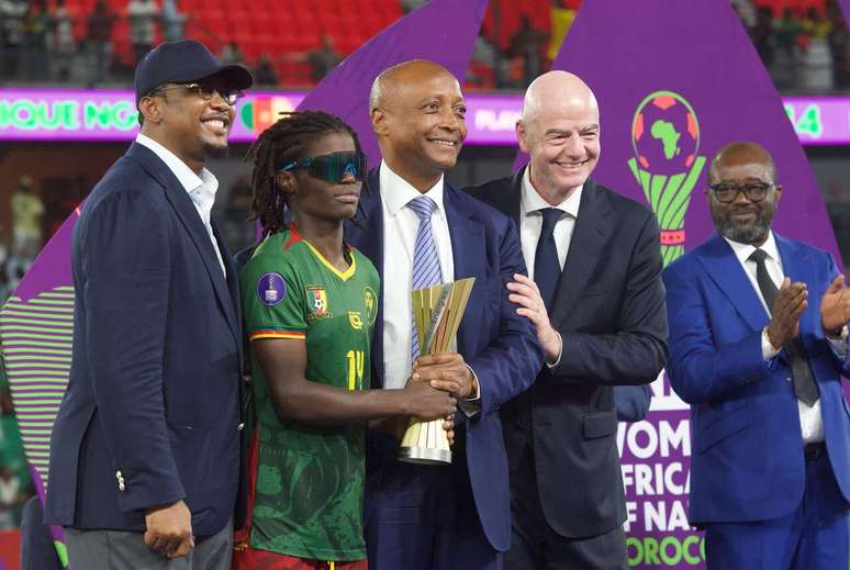 Eto&rsquo;o &eacute; o atual presidente da Federa&ccedil;&atilde;o Camaronesa de Futebol &ndash;