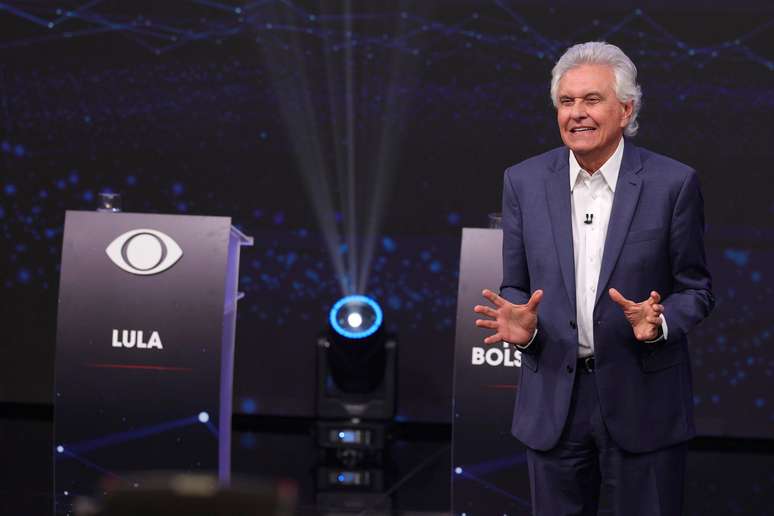 &Uacute;nico veterano da pol&iacute;tica no debate, Caiado focou o discurso em sua gest&atilde;o &agrave; frente do governo de Goi&aacute;s