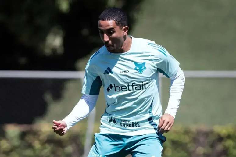 Christian tem 13 gols, sete assist&ecirc;ncias e um t&iacute;tulo estadual em sua passagem pela Raposa &ndash;