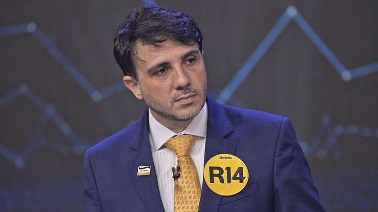 Renan Santos &eacute; quem mais soube tirar proveito do debate, segundo analistas
