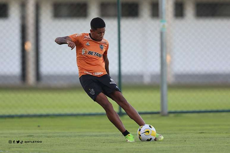 Anteriormente, Savinho jogava pelo Atl&eacute;tico &ndash;