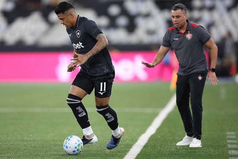 Martins est&aacute; de malas prontas para deixar o Brasil &ndash;