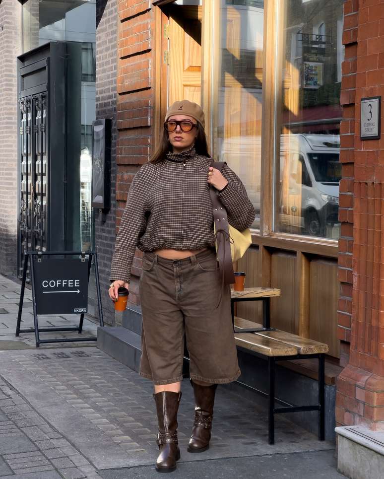 Look de bermud&atilde;o e bota