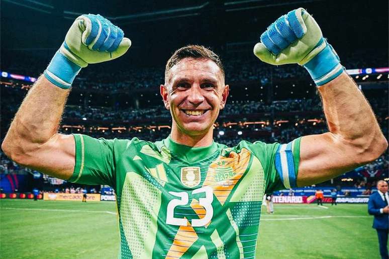 Dibu Mart&iacute;nez pode trocar o Aston Villa pelo Chelsea &ndash; Divulga&ccedil;&atilde;o / AFA