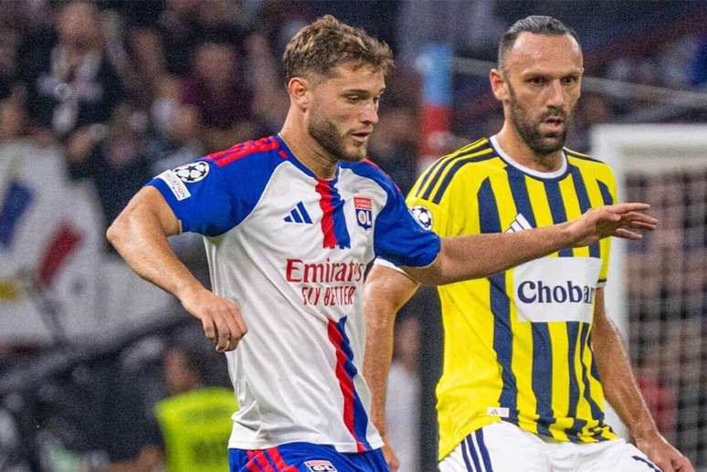 Fenerbah&ccedil;e superou Lyon e se classificou para a Fase de Liga da Champions &ndash;