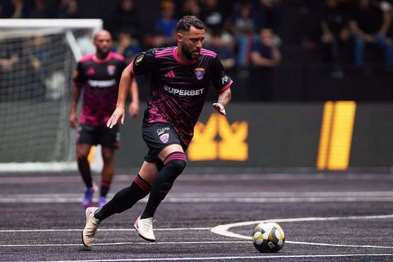 Luan Mestre &eacute; o grande nome do Podpah Funkbol &ndash;
