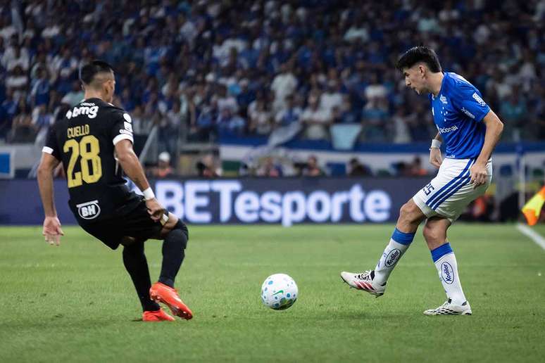 Cruzeiro e Atl&eacute;tico ficaram no empate em 1 a 1 no jogo de ida no Mineir&atilde;o &ndash;
