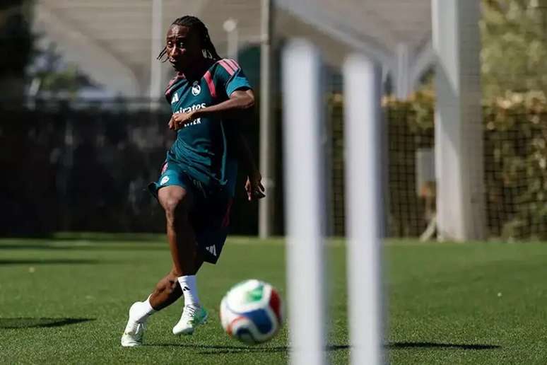Diomand&eacute; se tornou o jogador mais caro do Real Madrid &ndash;