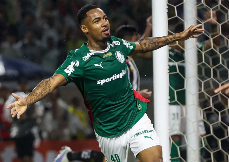 Allan receber&aacute; homenagem do Palmeiras antes do cl&aacute;ssico contra o Santos &ndash;