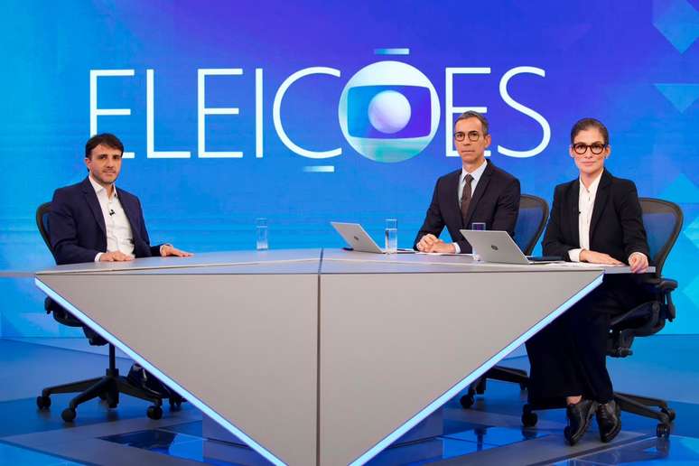 Renan Santos (Miss&atilde;o) com Renata Vasconcellos e C&eacute;sar Tralli nos Est&uacute;dios Globo