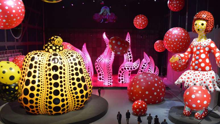 Kusama realizou uma grande exposi&ccedil;&atilde;o em Manchester em 2023