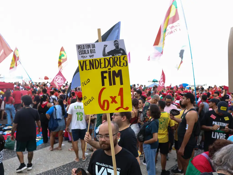 Trabalhadores prometem novas mobilza&ccedil;&otilde;es para pressionar Senado