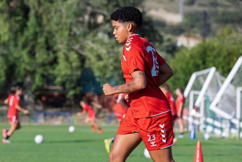 Atleta n&atilde;o chegou a atuar nos Estados Unidos antes de empr&eacute;stimo para clube da Espanha &ndash;