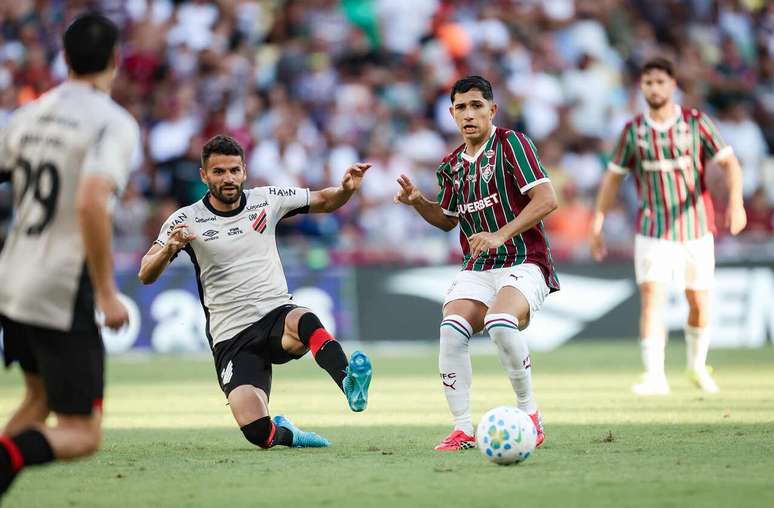 No Rio de Janeiro, o Flu venceu o Athletico-PR no Rio de Janeiro –