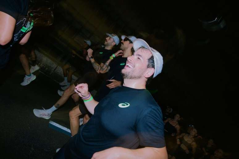 Corrida urbana noturna de 5 km na regi&atilde;o do Minhoc&atilde;o