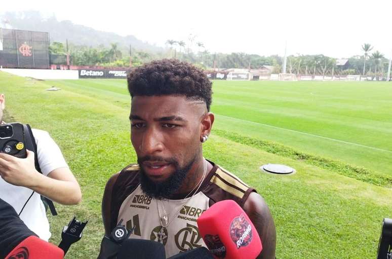 Emerson Royal admite queda do Fla no segundo tempo dos jogos ap&oacute;s a Copa &ndash;