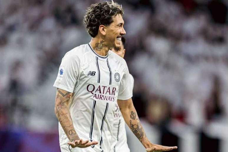 Roberto Firmino comemora seu gol em surra do Al Sadd pela Liga Qatari &ndash;