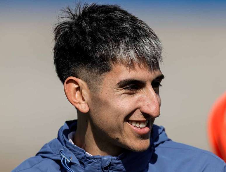Lescano chegaria para ser titular &ndash;