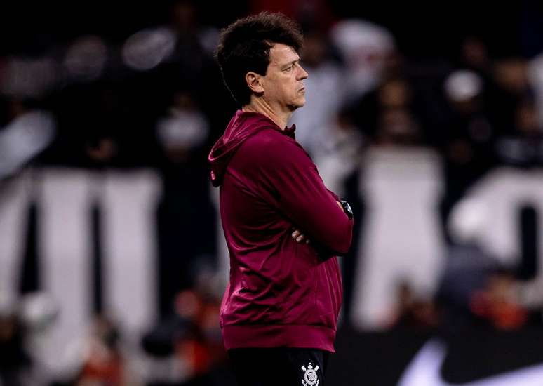 Fernando Diniz est&aacute; invicto em cl&aacute;ssicos pelo Corinthians &ndash;