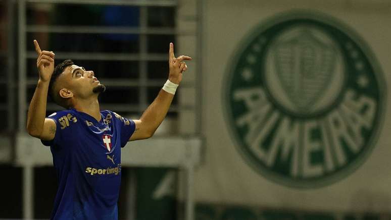 Palmeiras fez 3 a 0 no Santos e est&aacute; perto de voltar &agrave;s semifinais da Copa do Brasil ap&oacute;s seis anos &ndash;