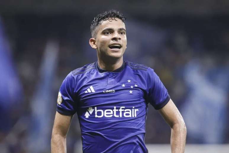 Bruno Rodrigues pelo Cruzeiro