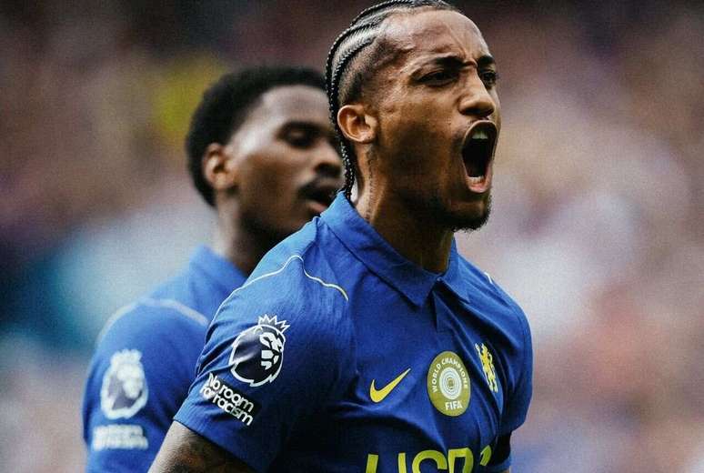 Jo&atilde;o Pedro segue na mira de Carlo Ancelotti &ndash;