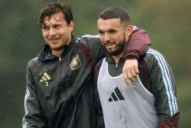 Clima ainda &eacute; bom no Aston Villa apesar de mau in&iacute;cio de temporada &ndash;
