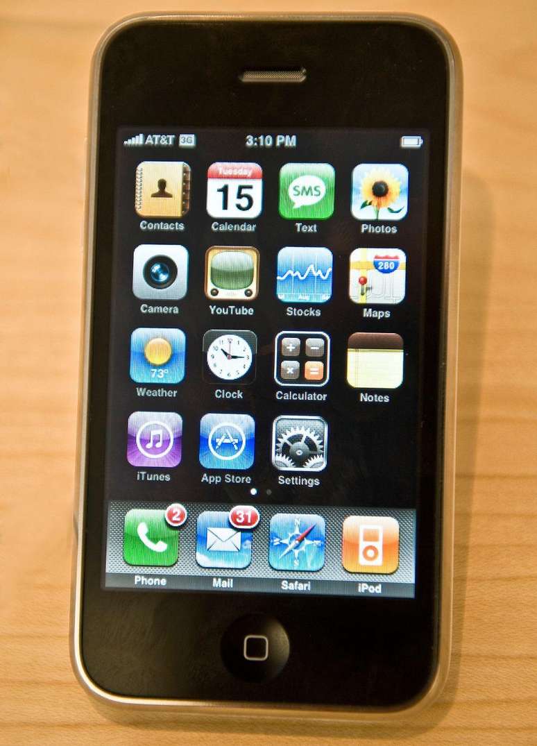 O segundo modelo de iPhone foi a apresenta&ccedil;&atilde;o do GPS ao grande p&uacute;blico e marcou o momento em que ele come&ccedil;ou a se tornar algo cotidiano para milh&otilde;es de pessoas