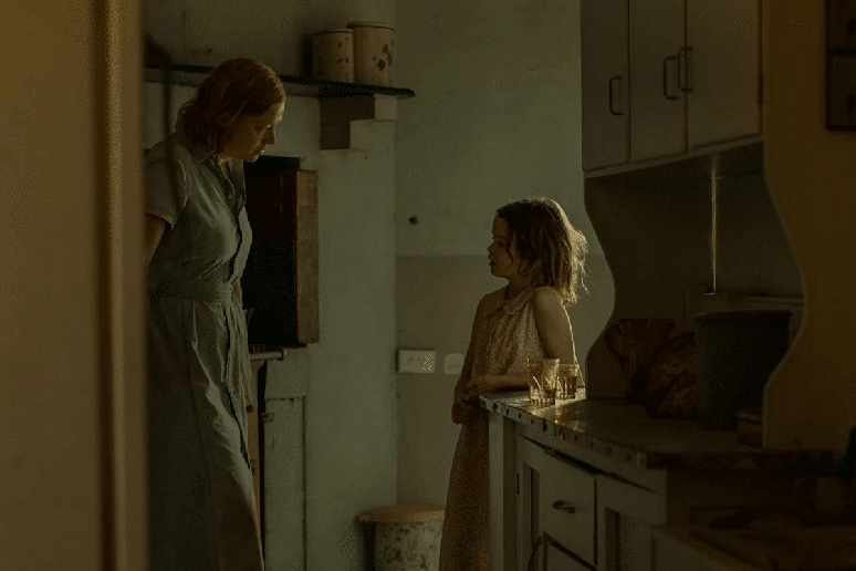 &ldquo;Apenas Corra&rdquo; acompanha uma m&atilde;e que questiona suas convic&ccedil;&otilde;es quando a filha afirma ter mem&oacute;rias de outra vida 