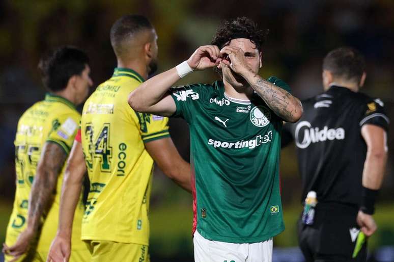 Maur&iacute;cio empatou o jogo pro Palmeiras &ndash;
